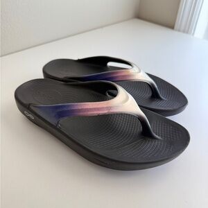 OOFOS women’s Frost Comfort Sandals 6